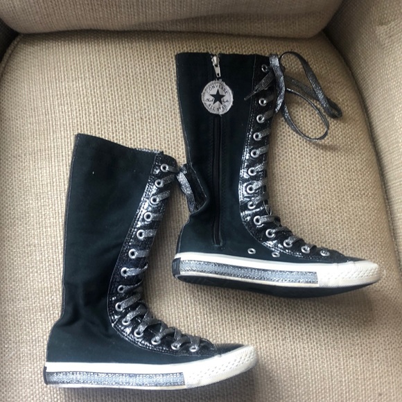 converse with stars on the side